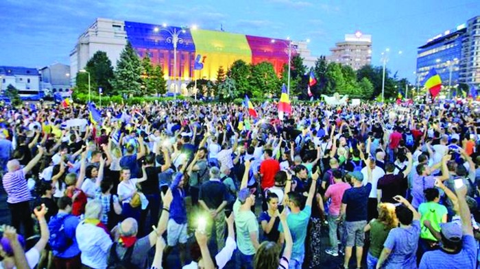 miting piata - Ziarul National