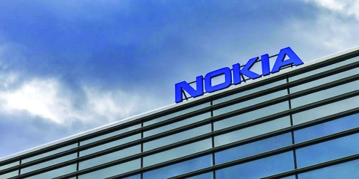 Nokia taie 10.000 de joburi