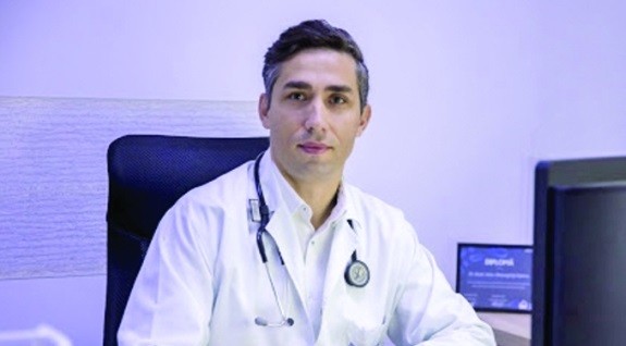 Gheorghiță vaccinatorul și politica repausului la domiciliu