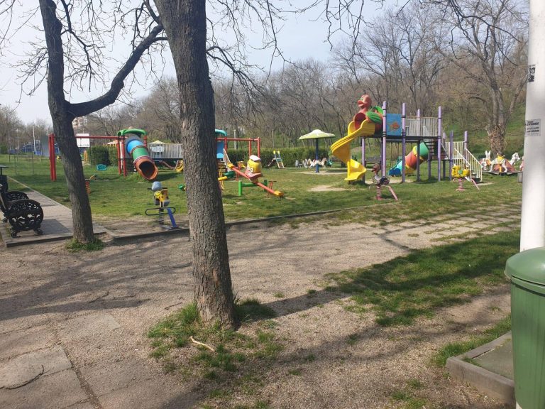 Episod scandalos în Capitală! S-a întâmplat la un loc de joacă pentru copii