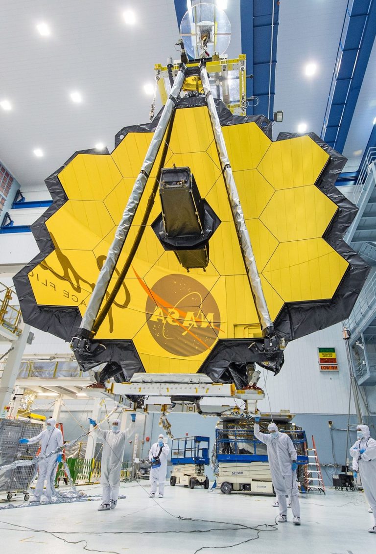 Pirații caută să pună mâna pe gigantul telescop spațial James Webb, succesorul lui Hubble