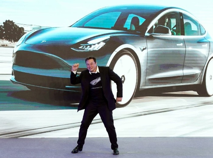 Tesla, galop de sănătate pe Wall Street