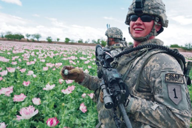 Cum au consolidat Statele Unite un narco-stat în Afganistan