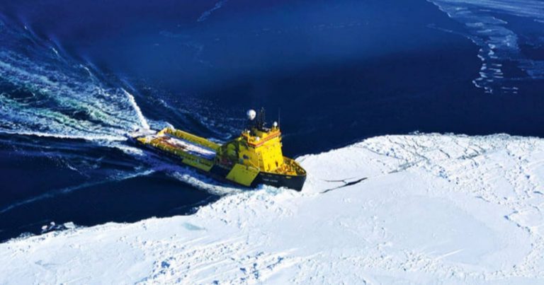 Antarctica va fi legată la internet. Cablurile submarine și influența geostrategică