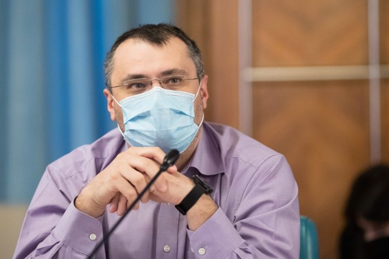 Se lasă iar cu scandal? Ministrul Ghinea: ”Personal nu mai sunt dispus să răspund public pentru decizii care tărăgănează la…” – VIDEO