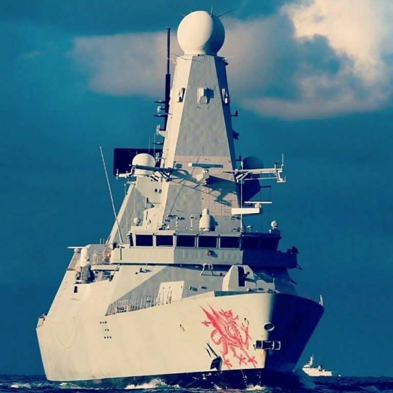 După codeala SUA, Marea Britanie trimite nave de război în Marea Neagră