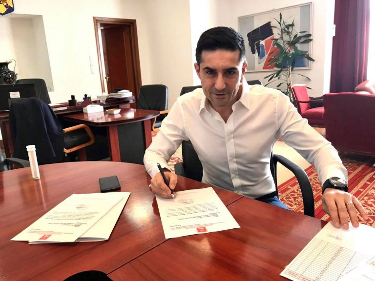 Trimis în judecată de DNA, europarlamentarul Manda reacționează: “Harnicul” Uncheșelu