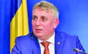 Șefii din poliție, marionete ale politicienilor
