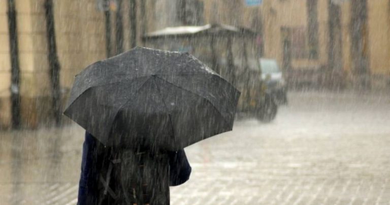 Vești rele de la meteorologi! Se strică vremea, inclusiv în Capitală. Se anunță ploi și scăderi ale temperaturilor