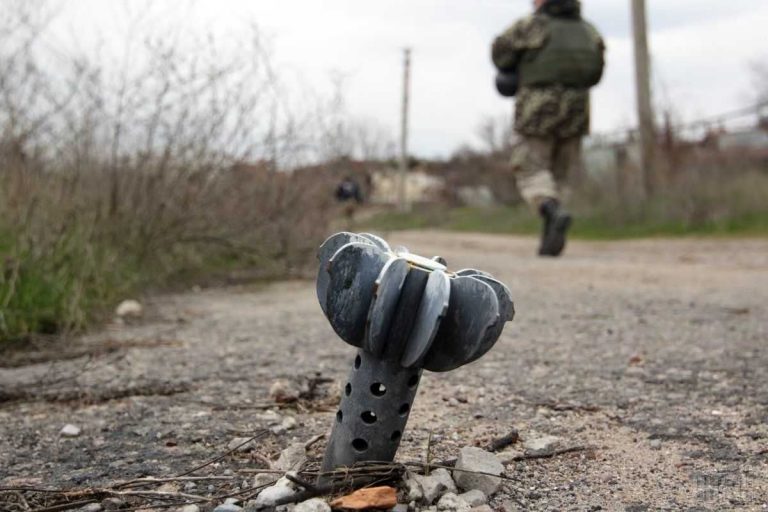 Conflictul din Ucraina. Kievul acuză prorușii că folosesc arme interzise