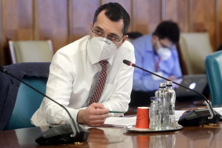 Ministrul Voiculescu își pune cenușă-n cap! ”Am preluat o informație greșită și am insistat asupra ei”