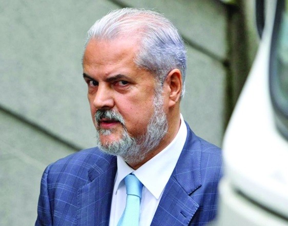 Gata, umblă la bani! Năstase, Regele Imobiliarelor din Militari!