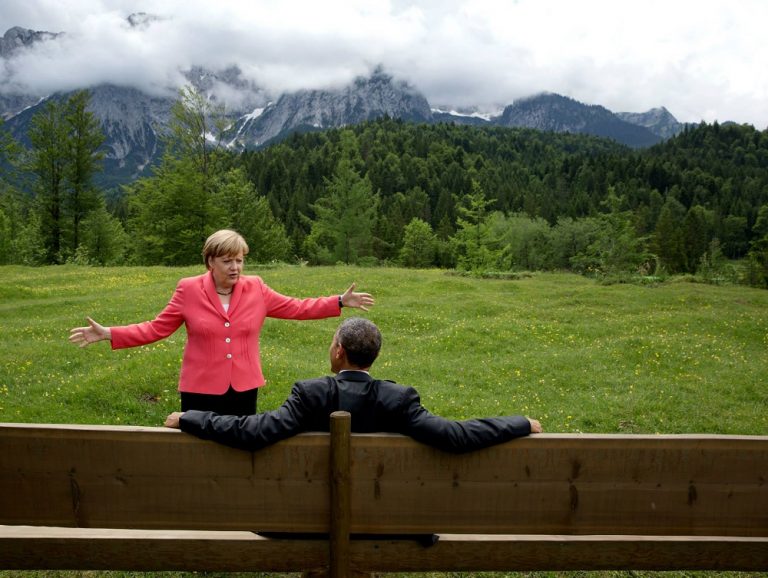 Merkel și aliații europeni, spionați de SUA via Copenhaga. Ceva a fost putred în Danemarca