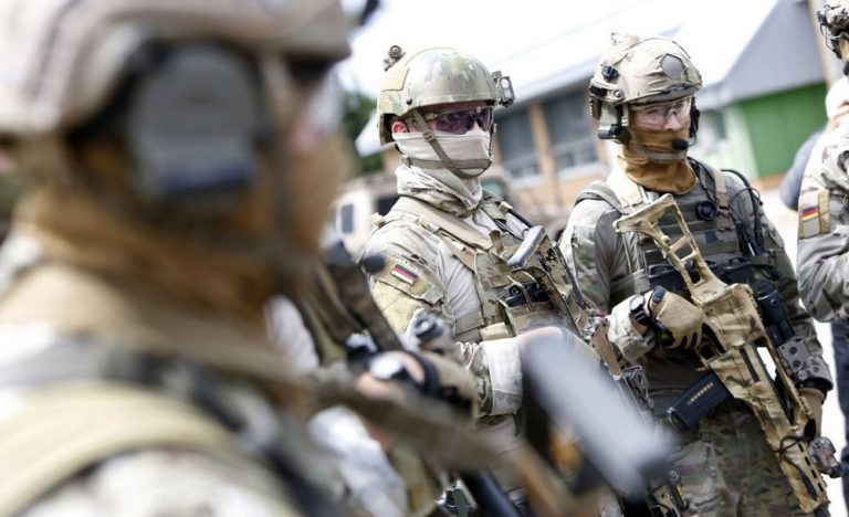 Schimbare strategică la Casa Albă. UE trebuie să devină o putere militară globală