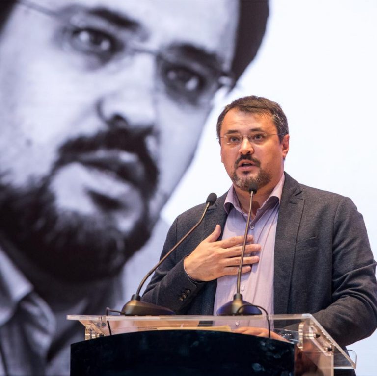 ZIUA VOTULUI. Se decide soarta moțiunii împotriva ministrului Ghinea