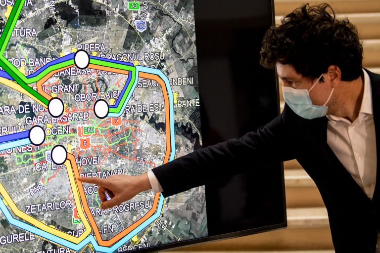 Când ar urma să scape Capitala de gropi. ESTIMAREA făcută de primarul Nicușor Dan – VIDEO