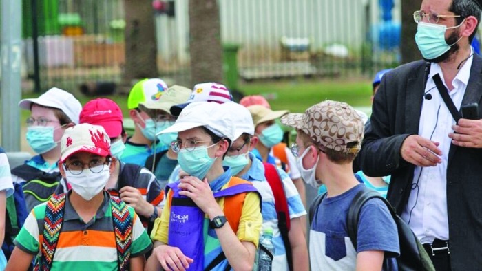 “Vaccination Nation” a reintrodus purtarea măștilor