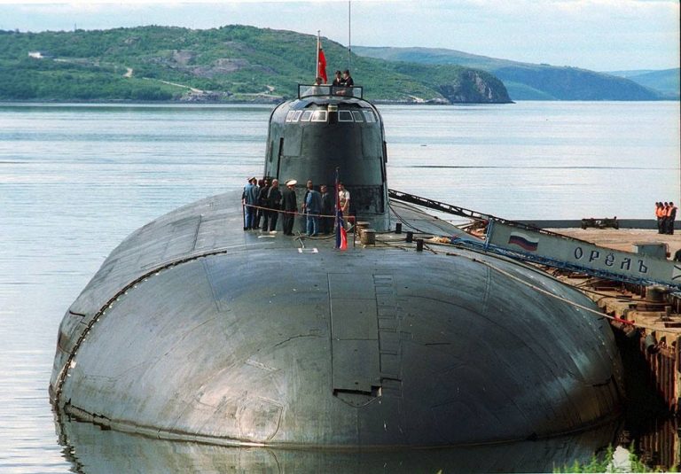 În premieră, Rusia dislocă trei submarine nucleare ale Flotei de Nord în Marea Baltică