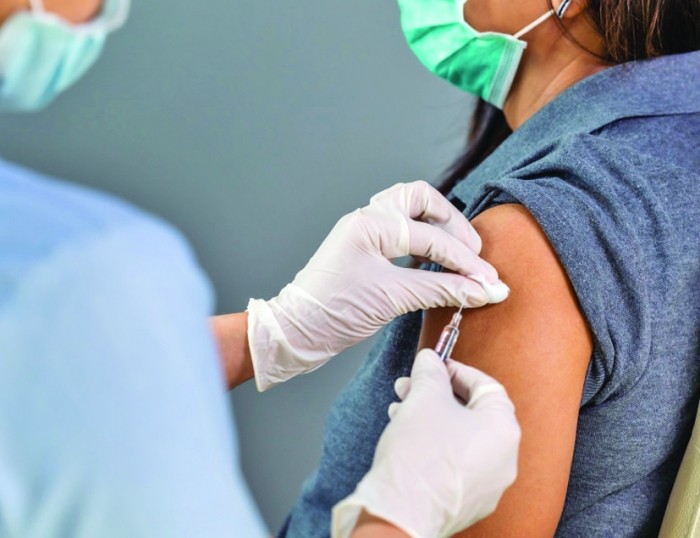 Cifrele nu mint! Vaccinarea nu stopează creșterea cazurilor Covid