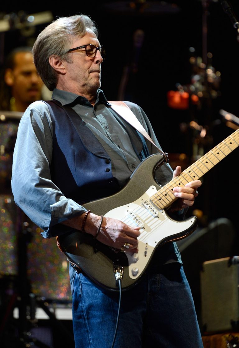 Eric Clapton nu va mai cânta în săli unde se cere dovada vaccinării