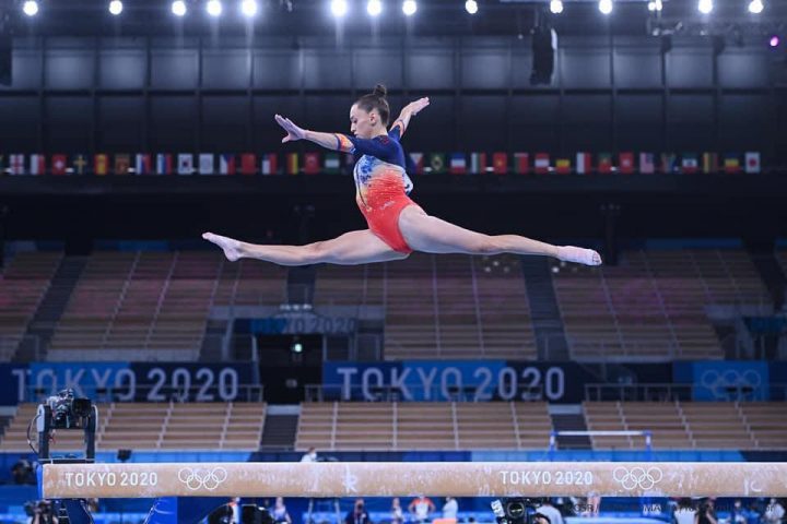 larisa - Ziarul National