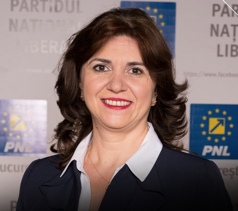 Monica Anisie: Mulți m-au sfătuit să aștept să câștig alegerile interne și apoi să îl susțin pe premier. Nu ar fi fost corect!