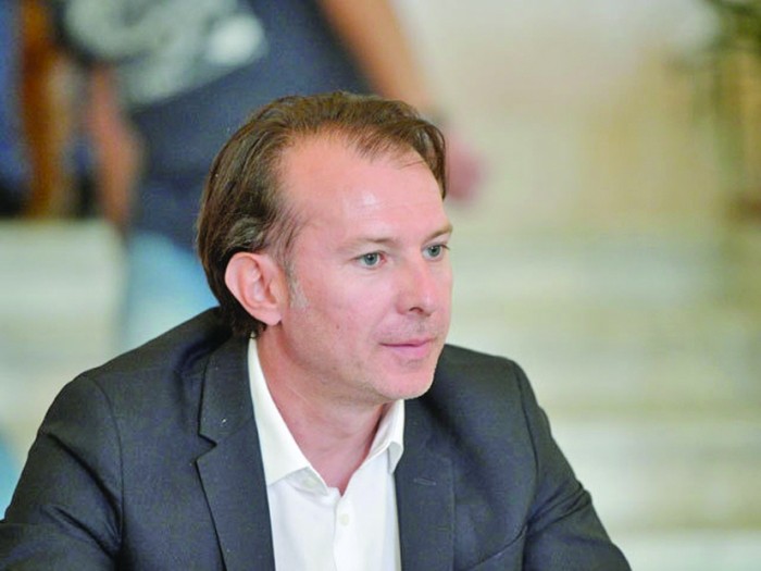SIE se leapădă de Cîțu!