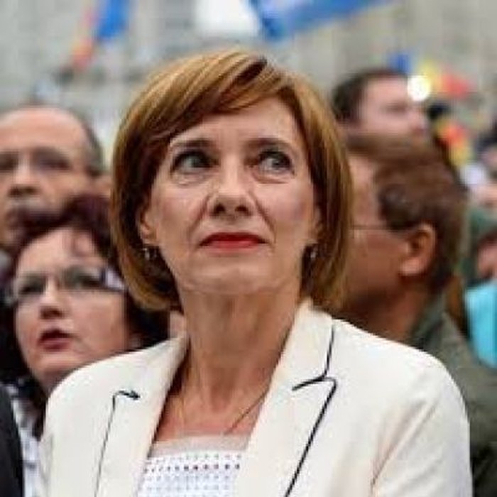 Carmen-Iohannis - Ziarul National