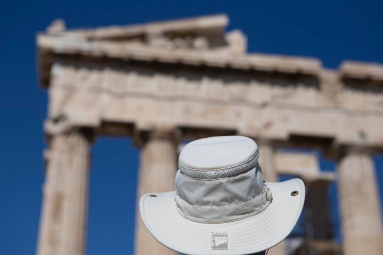 Canicula, un nou Covid-19. Grecia își închide cel mai celebru obiectiv turistic