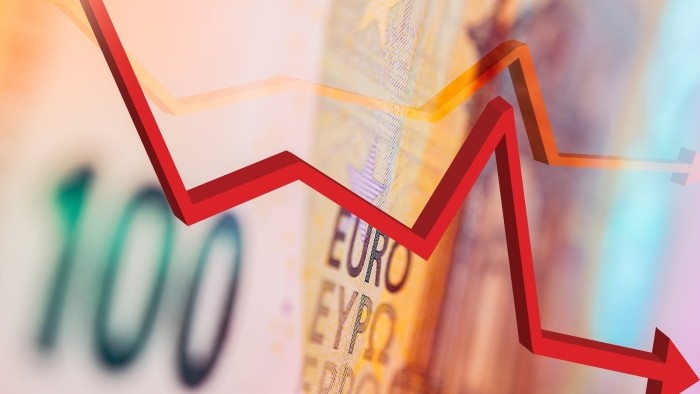 Variantele Covid și creșterea prețurilor, dușmanii afacerilor din zona euro