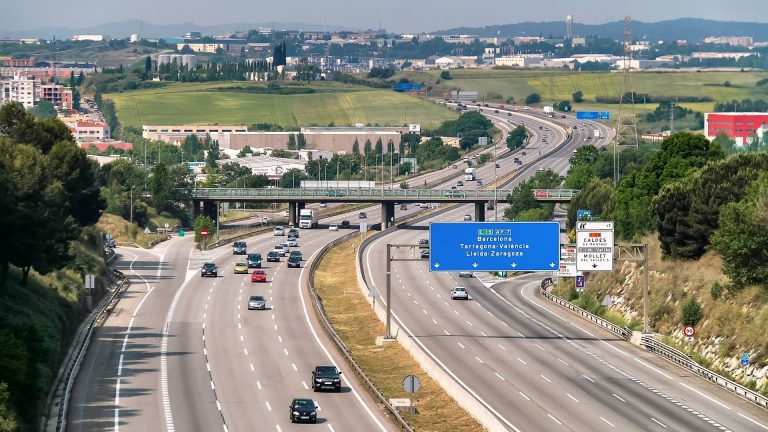 Turism european: autostrăzile Spaniei – gratuit, vignete sau taxe?