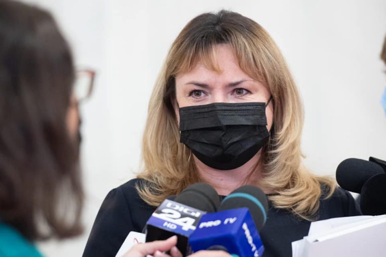 Anca Dragu, replică tăioasă: Nu mă poate demite și asta îl disperă pe premierul Cîțu