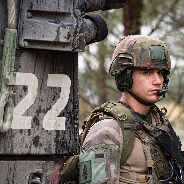 PPE: UE trebuie să-și consolideze capacitatea militară, SUA nu vor rezolva problemele pentru noi