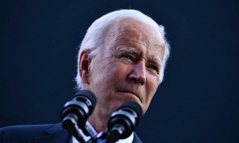 Ordinul lui Biden privind obligativitatea vaccinării, suspendat de Justiția americană: ”Grave probleme constituţionale”