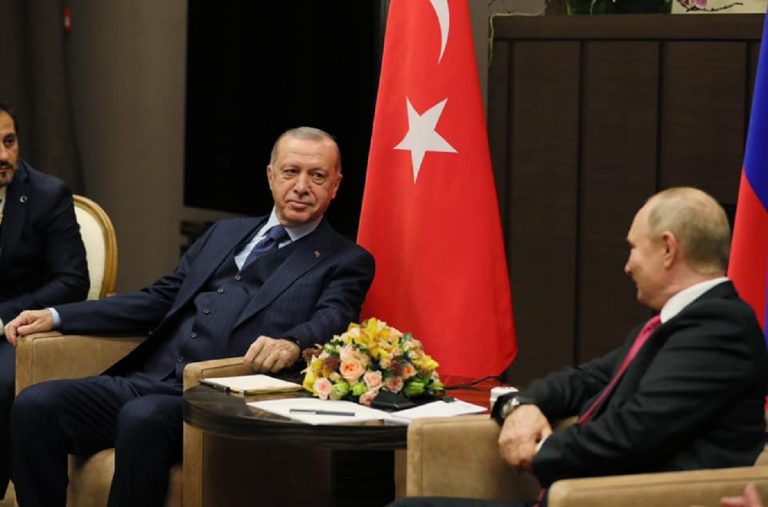 Turcia, țară NATO. Erdogan: „Cu voia lui Dumnezeu, vom coopera cu Rusia în domeniul submarinelor”