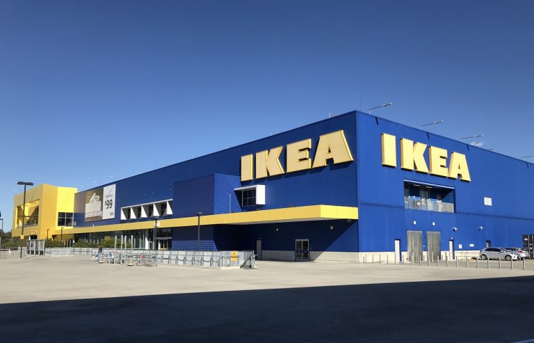 Ikea a instalat camere de videosupraveghere în toaletele și vestiarele angajaților