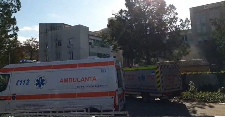 A murit un pacient transferat după incendiul de la Spitalul de Boli Infecțioase din Constanța