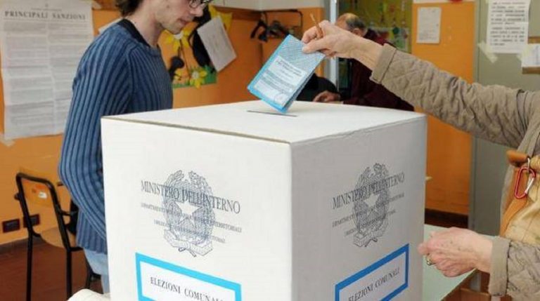 ALEGERI ÎN ITALIA. Marile orașe dau tonul schimbării. Victoria este zdrobitoare!