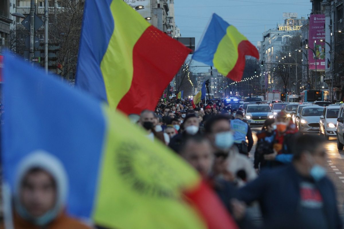 proteste restrictii