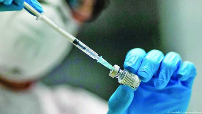 Vine urgia! Se pregătește vaccinarea obligatorie a bugetarilor