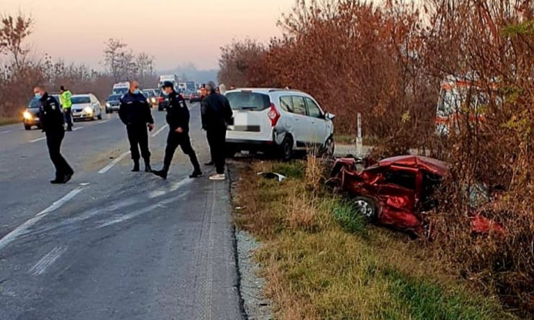 Accident pe DN2, în Ialomița! Șase mașini implicate. Au intervenit salvatorii