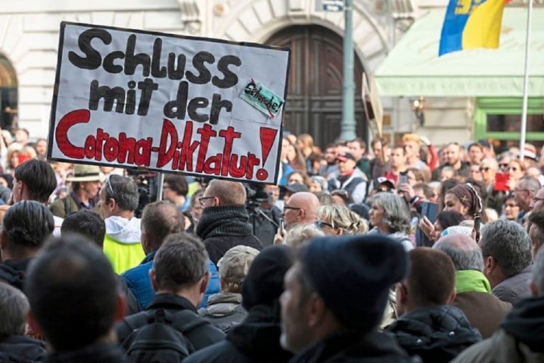 Covid-19. Austria iese în stradă împotriva dictaturii carantinei