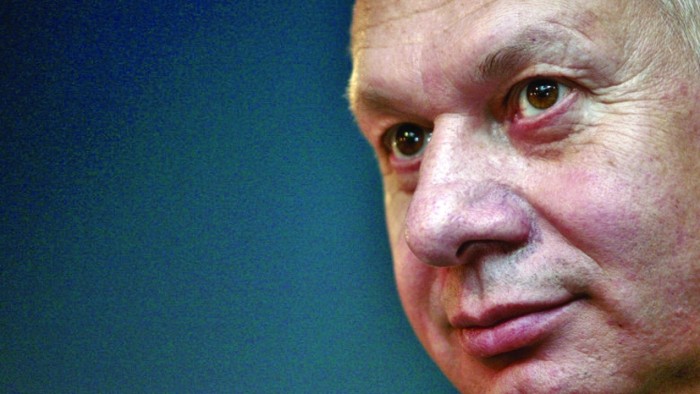 Tatăl Spionilor, Intelligence Business!