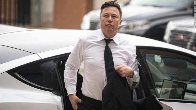 Elon Musk, în pericol să piardă Tesla! De ce s-au înfuriat acționarii