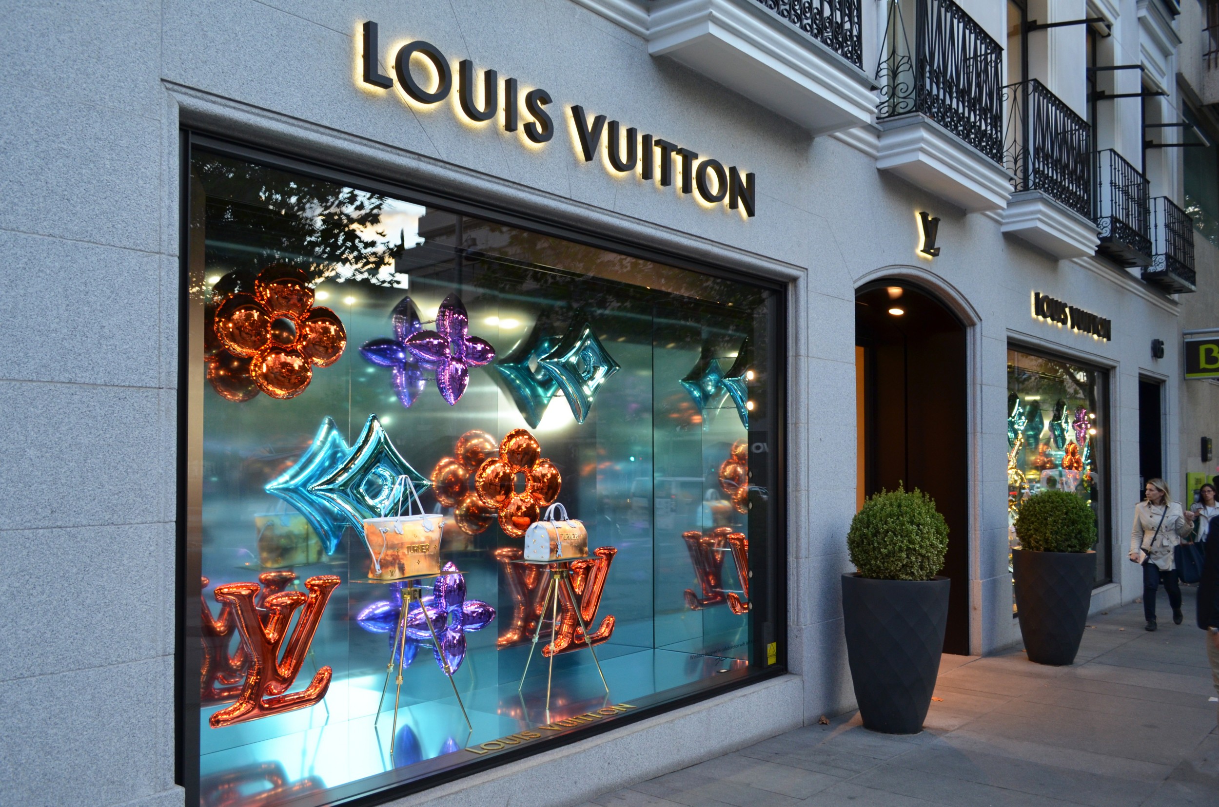 louis vuitton