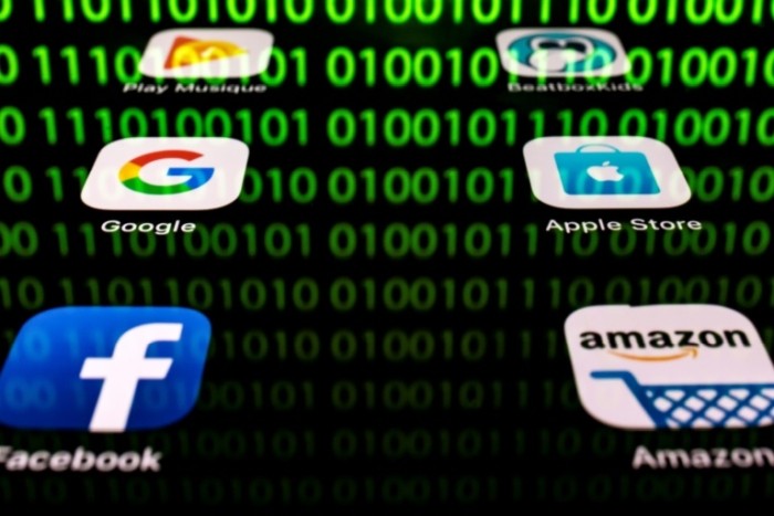 Represiunea BigTech: UE dansează pe sârmă