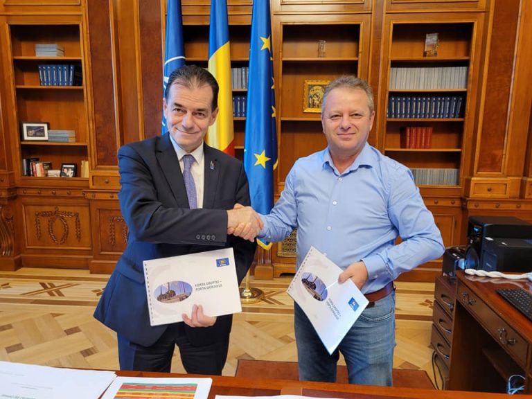 Liberalii fug pe capete din partidul lui Cîțu / „Este un act de protest față de actuala conducere a PNL”