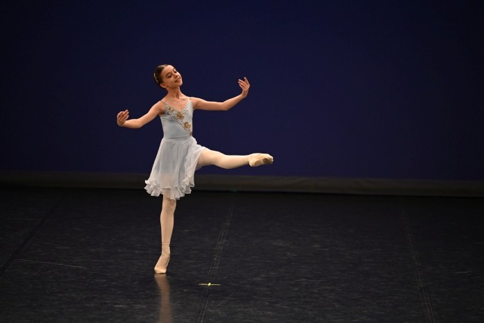 010A-Margot Le Blay-Cupid Don Quixote-011-YAGP PAR 2022-ZF-9353-84169-1-001-011 - Ziarul National