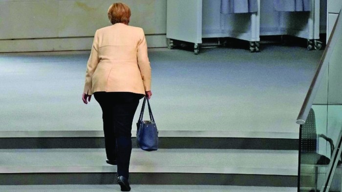 Moștenirea lui Merkel – politici falimentare, societăți divizate