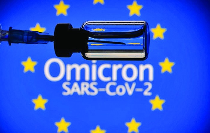 Omicron va cotropi Europa în următoarele luni